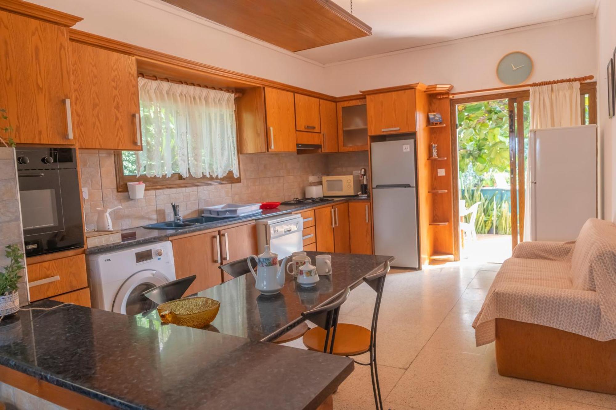 Spiti Damianos Villa Beachfront Pomos Exterior photo
